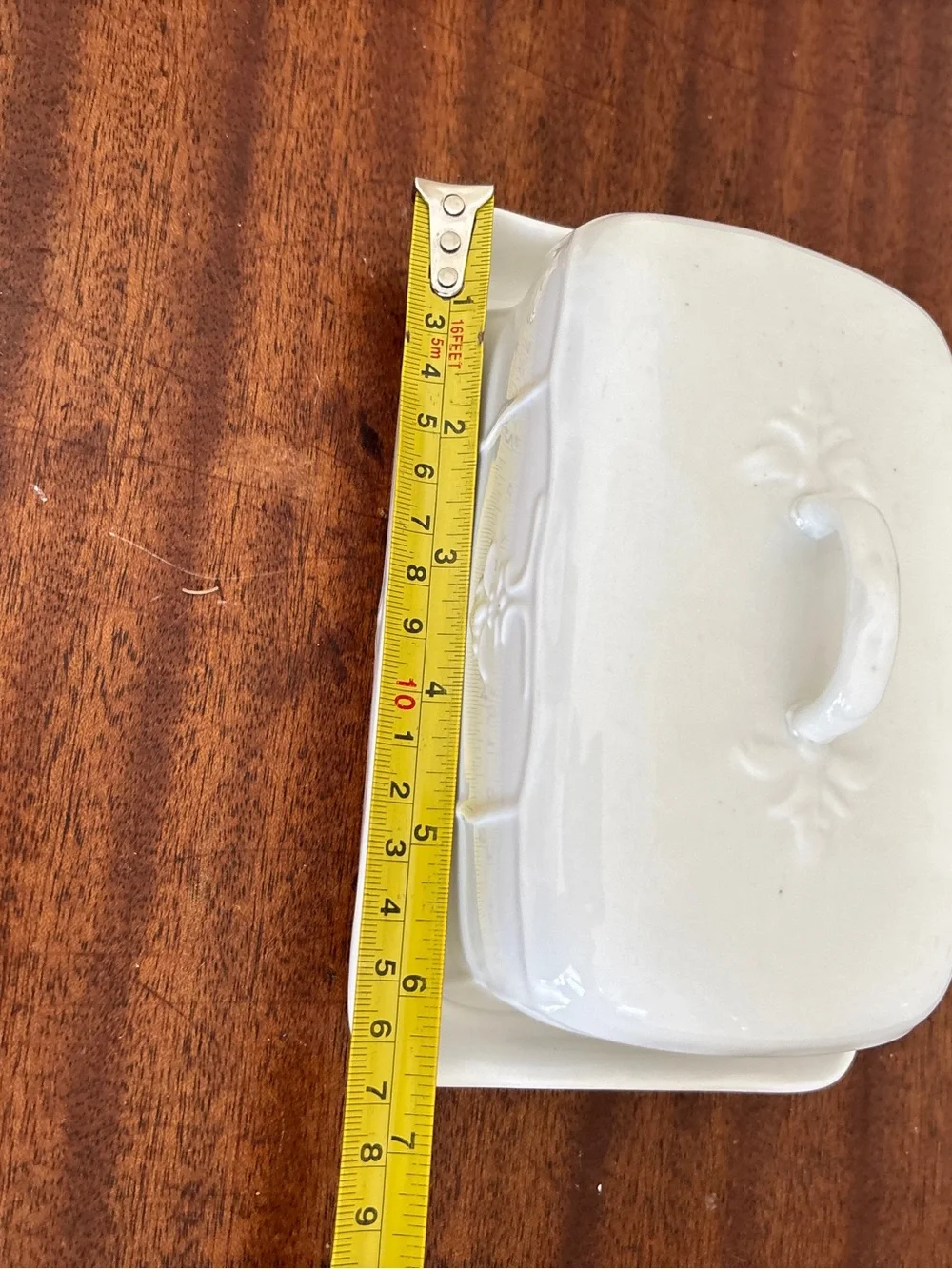 Tabletops Unlimited White Ceramic Butter Dish w Lid Handle Versailles Pattern